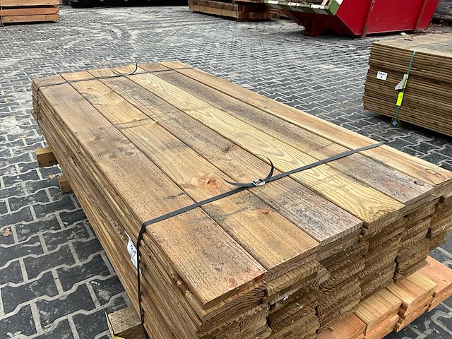 Douglas geschaafde plank 1.8x16x180 cm (82x) - afbeelding 1 van  5