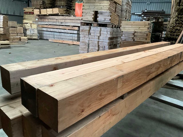 Douglas geschaafde tuinpaal 400x20x20 cm (3x) - afbeelding 1 van  6