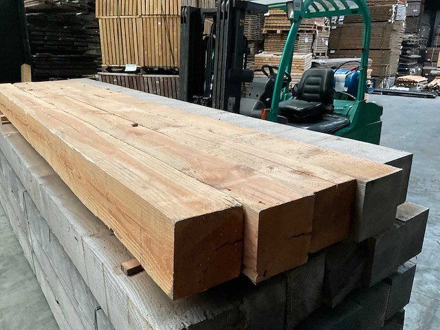 Douglas geschaafde tuinpaal 400x20x20 cm (5x) - afbeelding 1 van  6