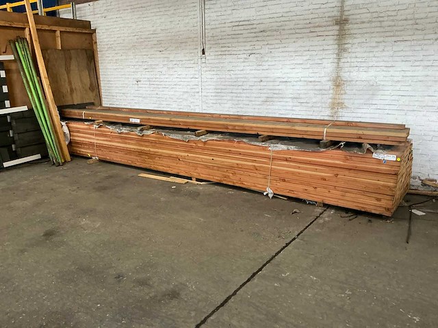 Douglas geschuurd houten plank 45x160x6000 mm (96x) - afbeelding 2 van  4