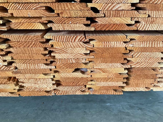 Douglas halfhouts rabat fijnbezaagd 300x14x1,8 cm (75x) - afbeelding 3 van  5