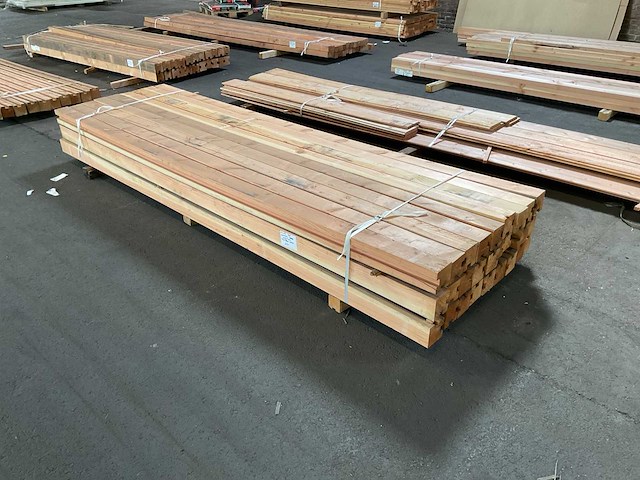 Douglas hoekpaal 95x95x3000 mm (27x) - afbeelding 1 van  5