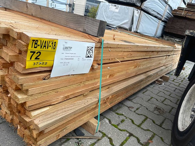 Douglas latten fijnbezaagd 4000x45x25mm (385x) - afbeelding 2 van  3