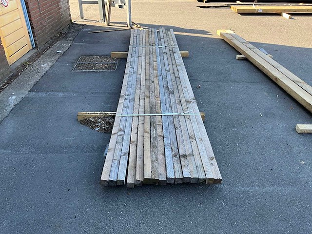 Douglas paal 4000x50x50 mm (15x) - afbeelding 1 van  2