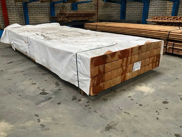 Douglas paal 8,5x8,5x300 cm (56x) - afbeelding 1 van  6