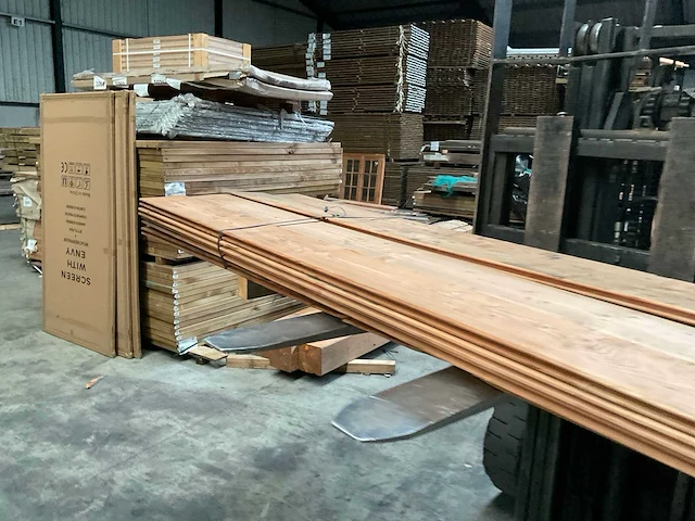 Douglas plank - 300x18x2,8 cm (16x) - afbeelding 7 van  12
