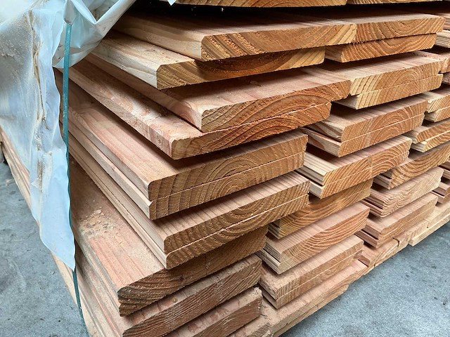 Douglas plank 3 zijde geschaafd - 300 cm (100x) - afbeelding 2 van  4