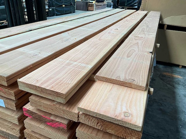 Douglas plank 3 zijde geschaafd - 300 cm (30x) - afbeelding 2 van  6
