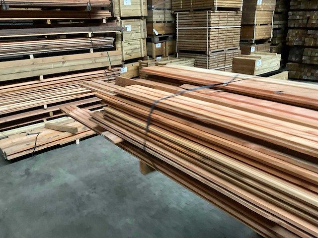 Douglas plank diverse maten 300-500cm (70x) - afbeelding 5 van  11