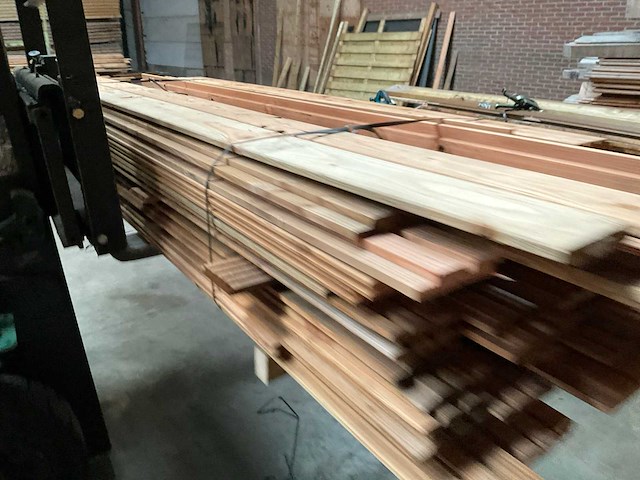Douglas plank diverse maten 300-500cm (70x) - afbeelding 10 van  11
