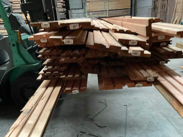 Douglas plank diverse maten 300-500cm (70x) - afbeelding 11 van  11