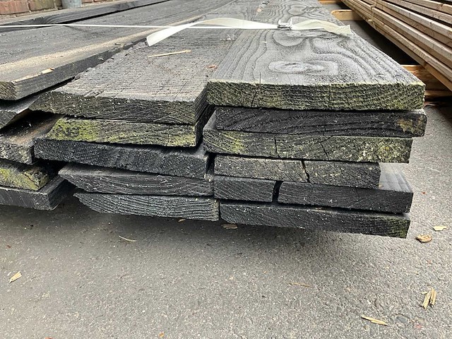 Douglas plank fijn bezaagd 20x200x3300 mm (27x) - afbeelding 3 van  4