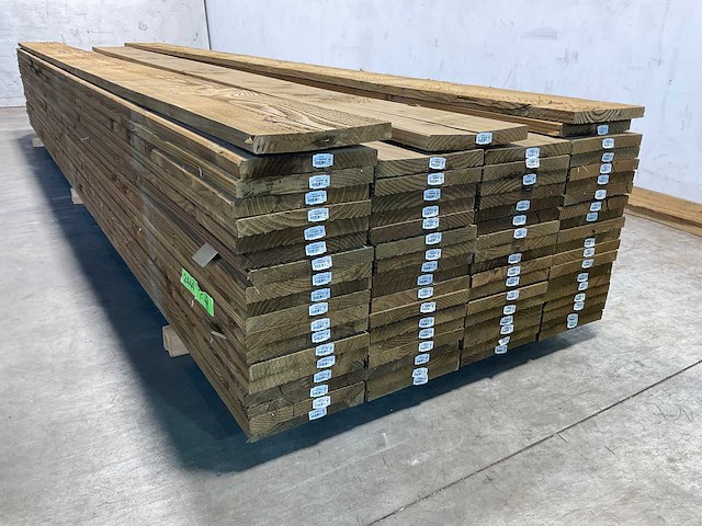 Douglas plank geschaafd/fijnbezaagd 400x24,5x2,8 cm (40x) - afbeelding 4 van  7