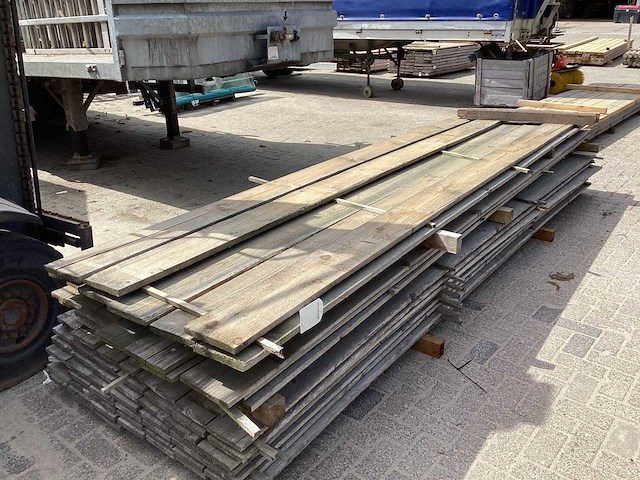 Douglas planken 190x18x4000mm (23x) - afbeelding 1 van  4