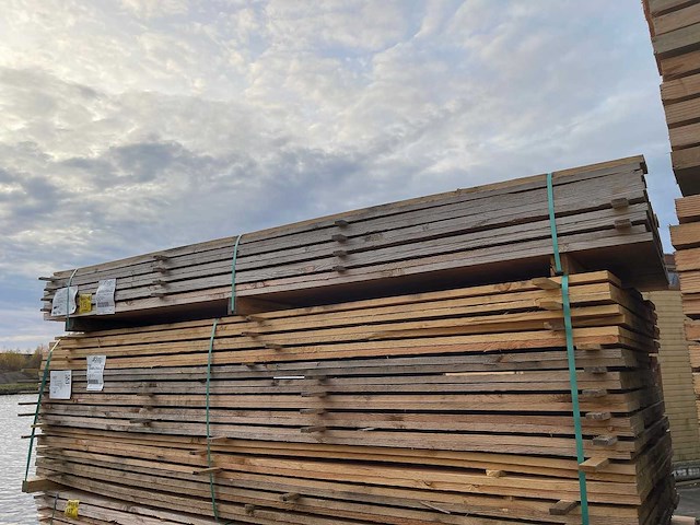 Douglas planken fijnbezaagd 3000x150x25mm (62x) - afbeelding 4 van  4