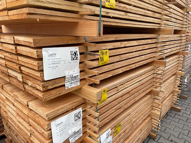 Douglas planken fijnbezaagd 3000x200x18mm (60x) - afbeelding 4 van  4
