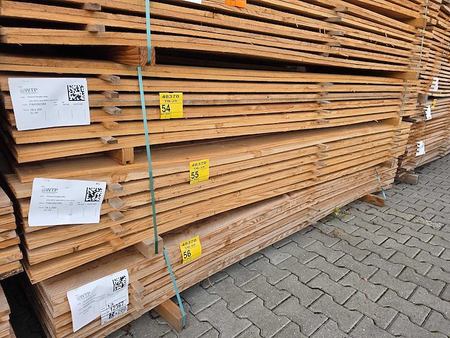 Douglas planken fijnbezaagd 3000x200x18mm (60x) - afbeelding 4 van  4