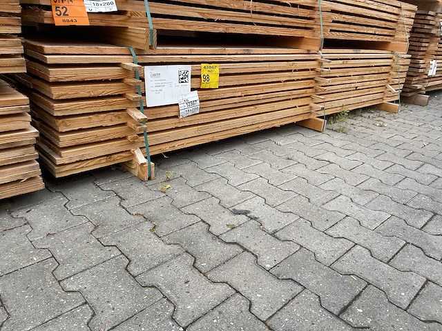 Douglas planken fijnbezaagd 3000x200x18mm (79x) - afbeelding 4 van  4