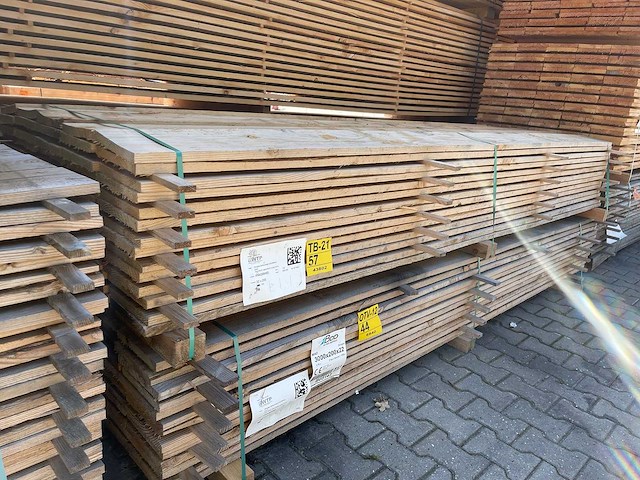 Douglas planken fijnbezaagd 3000x200x22mm (70x) - afbeelding 4 van  4