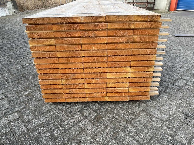 Douglas planken fijnbezaagd 3000x200x38mm (35x) - afbeelding 3 van  4