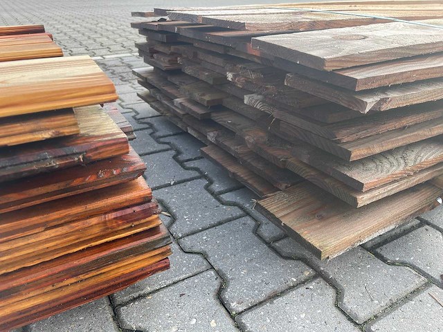 Douglas planken fijnbezaagd 4000x150x18mm (61x) - afbeelding 3 van  3