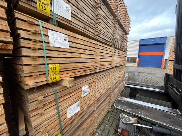 Douglas planken fijnbezaagd 4000x150x25mm (63x) - afbeelding 4 van  4