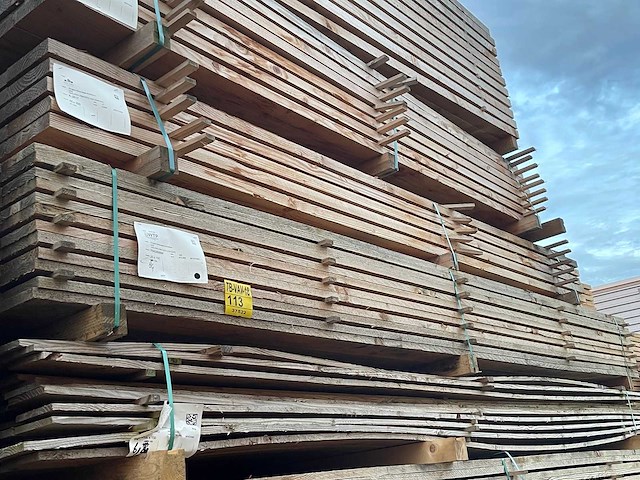 Douglas planken fijnbezaagd 4000x150x25mm (84x) - afbeelding 4 van  4