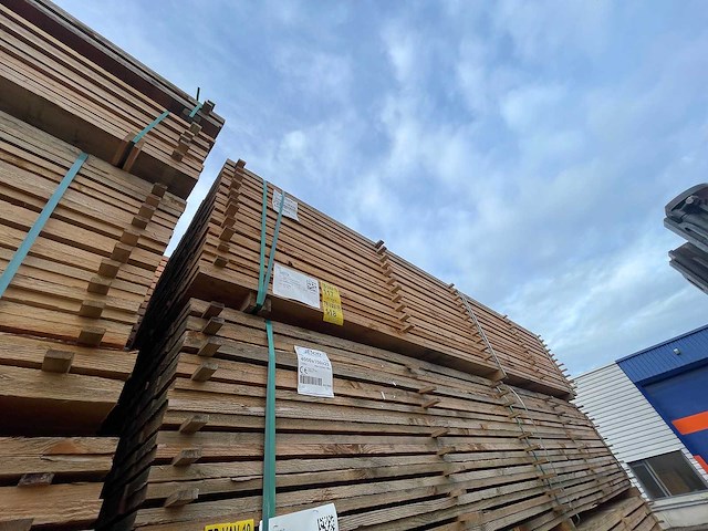 Douglas planken fijnbezaagd 4000x150x25mm (84x) - afbeelding 4 van  4