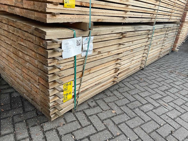 Douglas planken fijnbezaagd 4000x150x25mm (84x) - afbeelding 4 van  4
