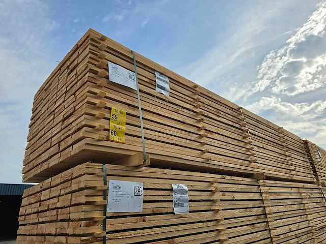 Douglas planken fijnbezaagd 4000x150x25mm (84x) - afbeelding 4 van  4
