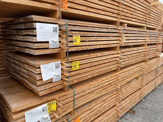 Douglas planken fijnbezaagd 4000x200x18mm (60x) - afbeelding 4 van  4