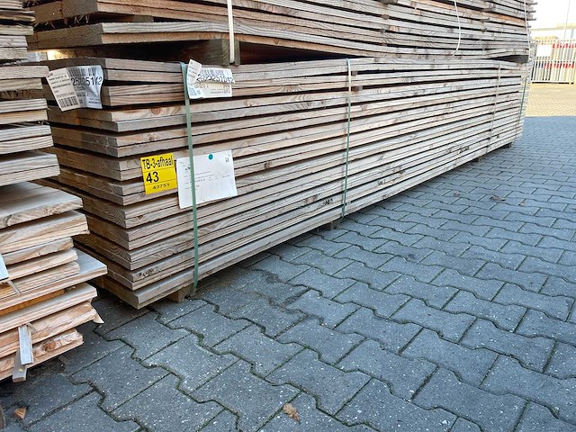 Douglas planken fijnbezaagd 4000x200x22mm (132x) - afbeelding 4 van  4