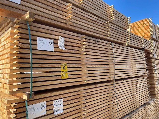 Douglas planken fijnbezaagd 4000x200x38mm (35x) - afbeelding 4 van  4