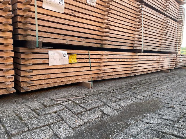 Douglas planken fijnbezaagd 4000x200x38mm (40x) - afbeelding 4 van  4