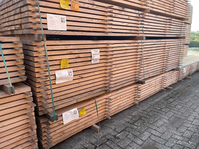 Douglas planken fijnbezaagd 4000x200x38mm (75x) - afbeelding 4 van  4