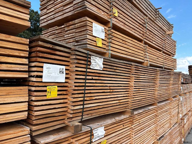 Douglas planken fijnbezaagd 5000x150x24mm (140x) - afbeelding 4 van  4
