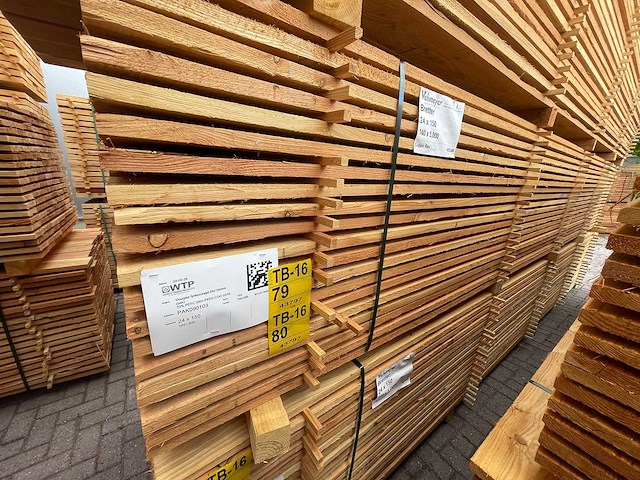 Douglas planken fijnbezaagd 5000x150x24mm (70x) - afbeelding 4 van  4