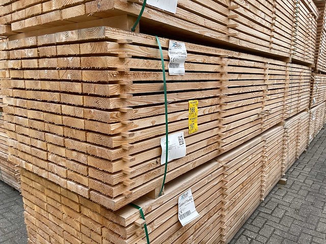 Douglas planken fijnbezaagd 5000x175x43mm (42x) - afbeelding 2 van  2