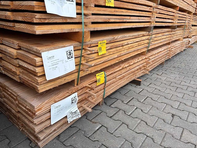 Douglas planken fijnbezaagd 5000x200x18mm (50x) - afbeelding 4 van  4