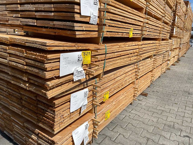 Douglas planken fijnbezaagd 5000x200x18mm (60x) - afbeelding 4 van  4
