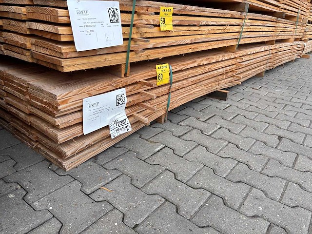 Douglas planken fijnbezaagd 5000x200x18mm (60x) - afbeelding 4 van  4