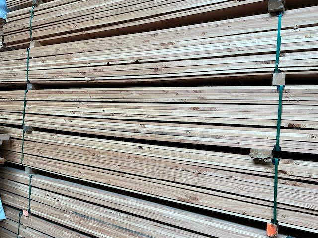 Douglas rechtkantige plank geschaafd - 300 cm (102x) - afbeelding 4 van  4