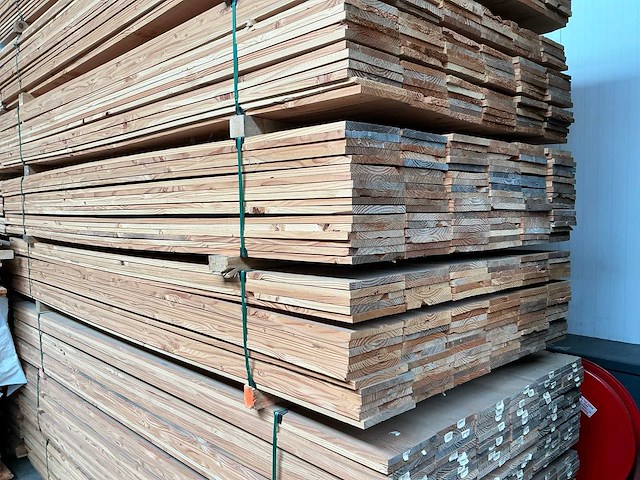 Douglas rechtkantige plank geschaafd - 300 cm (72x) - afbeelding 3 van  4