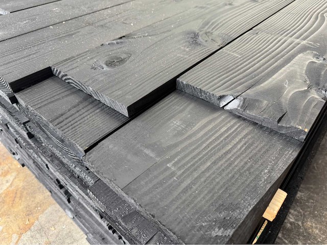 Douglas rechtkantige plank geschaafd en gespoten - 300 cm (25x) - afbeelding 1 van  4