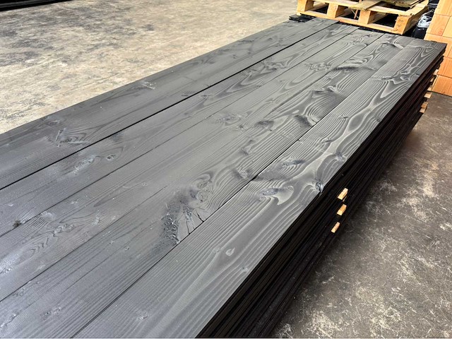 Douglas rechtkantige plank geschaafd en gespoten - 300 cm (50x) - afbeelding 2 van  4
