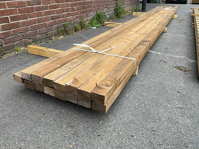 Douglas regel fijn bezaagd 65x40x5000 mm (15x) - afbeelding 1 van  5