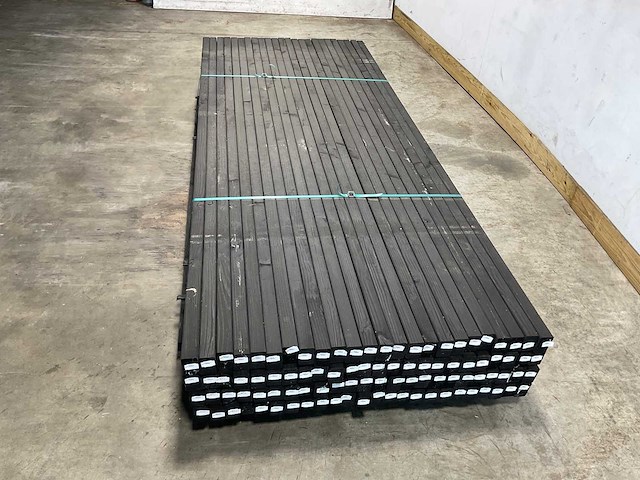 Douglas regel geschaafd zwart 278,5x7x4,5 cm (96x) - afbeelding 2 van  5