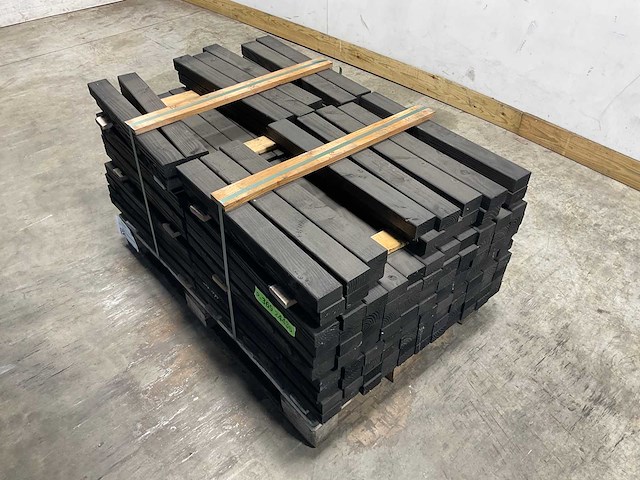 Douglas regel geschaafd zwart 64x7x4,5 cm (200x) - afbeelding 1 van  8