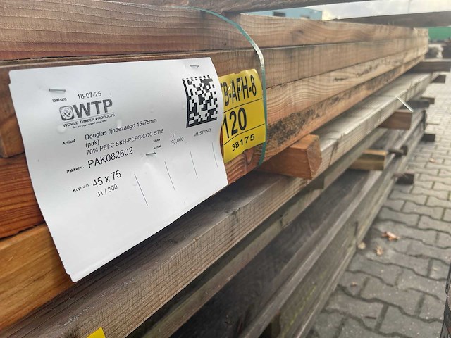 Douglas regels fijnbezaagd 3000x75x45mm (31x) - afbeelding 2 van  3