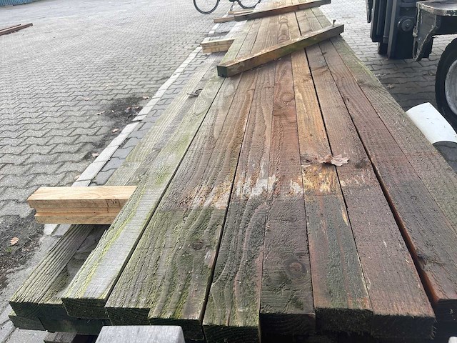 Douglas regels fijnbezaagd 5000x75x45mm (9x) - afbeelding 1 van  3